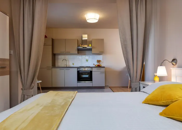 Apartments Javor